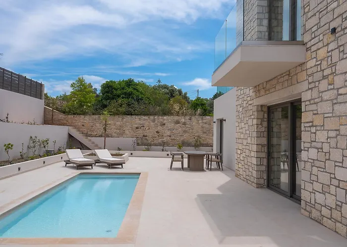 Villa Elaia - Stone Villa With Pool Near Matala & Kommos